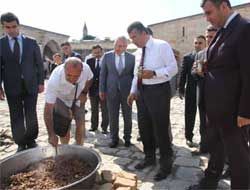 Tarihi Osmanlı Yemekleri Tarihi Külliye'de Tanıtıldı
